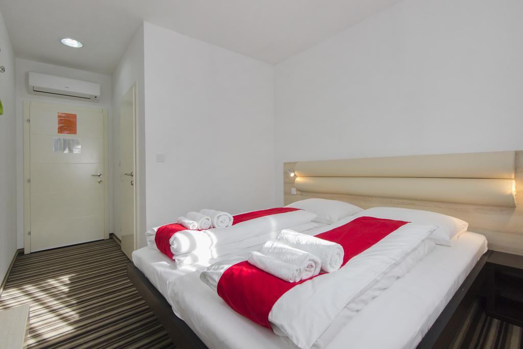 Parkcity Rooms Sibenik Exterior photo